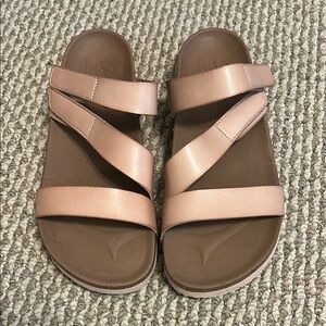 Women's Sketchers Tan Sandals